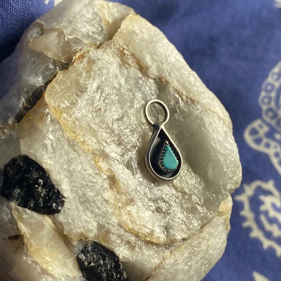 Sterling Silver & Turquoise Teardrop Pendant 925 - Picture 3 of 10